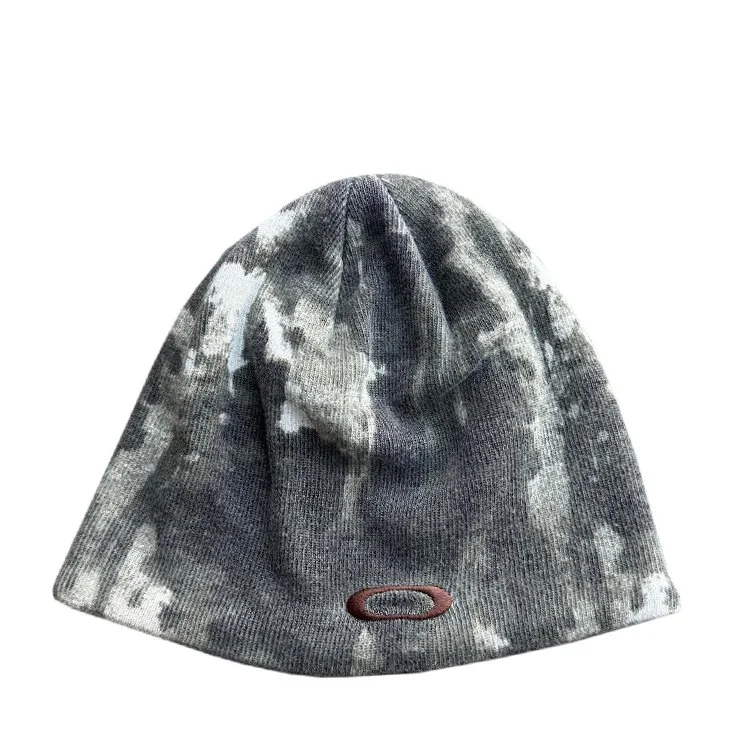 Vintage Oakley Printed Beanie — RootsBK